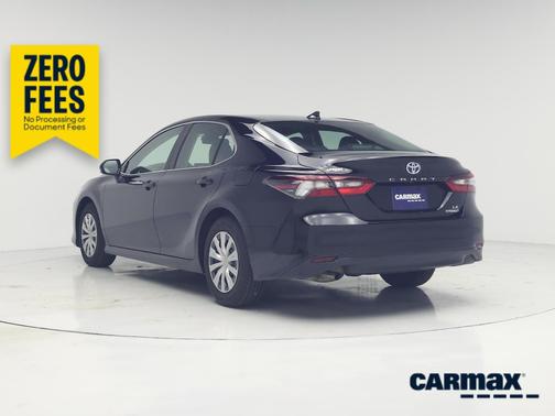 Black 2022 Toyota Camry Hybrid LE