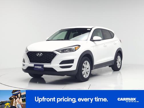 White 2019 Hyundai TUCSON SE