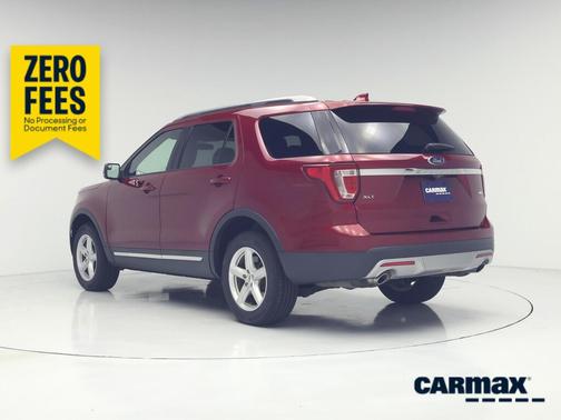 Red 2017 Ford Explorer XLT