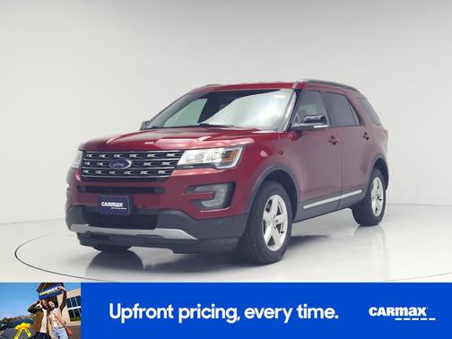 Red 2017 Ford Explorer XLT