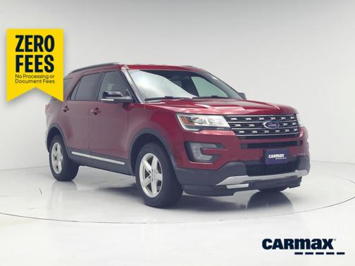 Red 2017 Ford Explorer XLT
