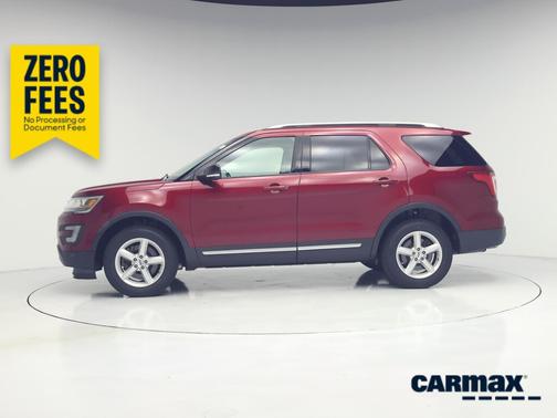 Red 2017 Ford Explorer XLT