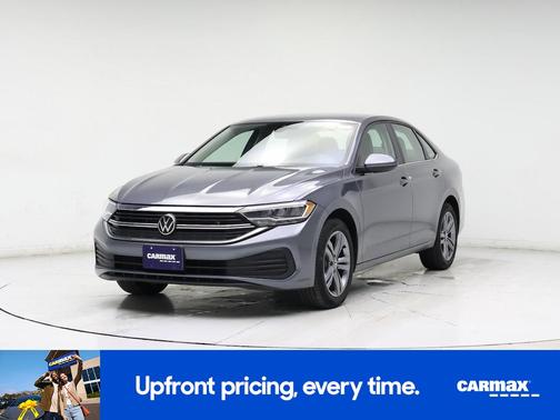 Gray 2024 Volkswagen Jetta SE