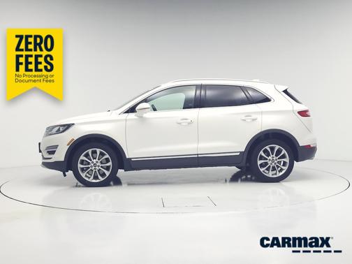 White 2017 Lincoln MKC Select