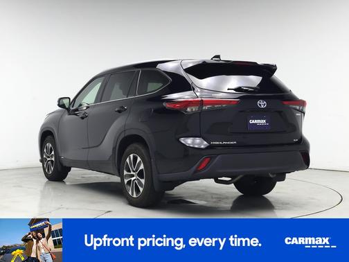 2022 Toyota Highlander Hybrid XLE