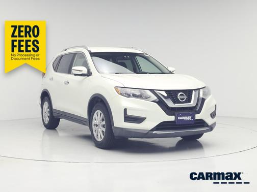 White 2017 Nissan Rogue SV