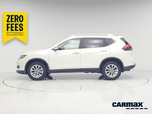 White 2017 Nissan Rogue SV