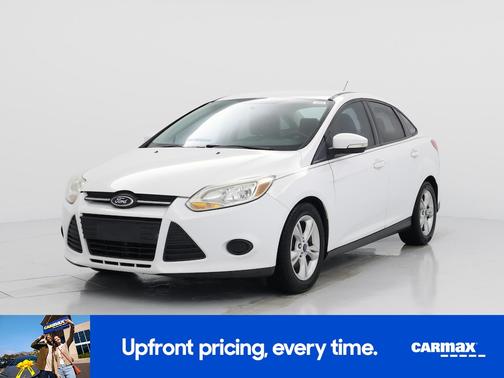 White 2014 Ford Focus SE