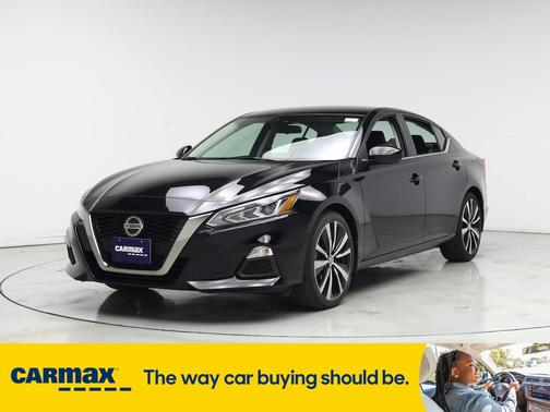 2022 Nissan Altima SR