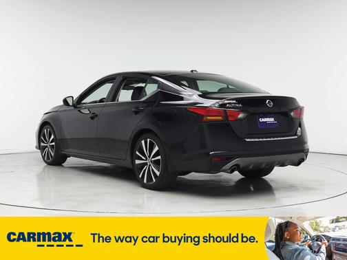 2022 Nissan Altima SR