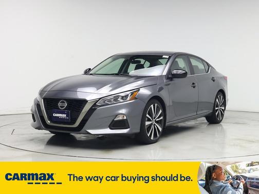 2022 Nissan Altima SR
