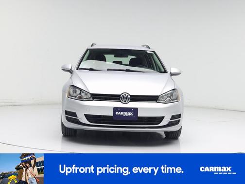 2016 Volkswagen Golf SE