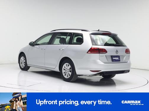 2016 Volkswagen Golf SE