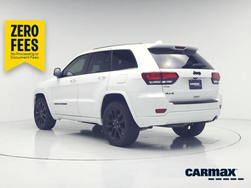 White 2018 Jeep Grand Cherokee Altitude