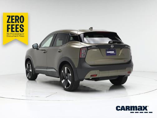 Brown 2025 Nissan Kicks SR
