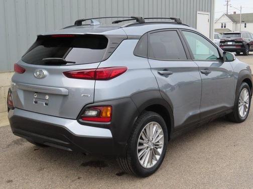 2021 Hyundai KONA SEL Plus