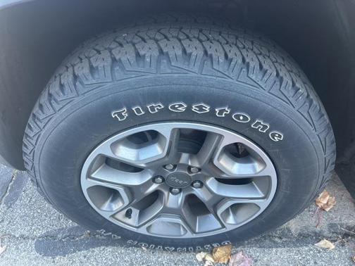 2022 Jeep Cherokee Trailhawk