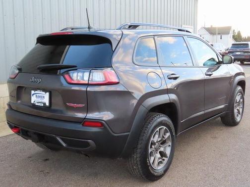 2022 Jeep Cherokee Trailhawk