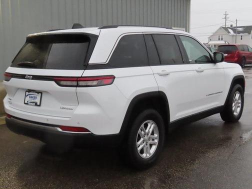 2022 Jeep Grand Cherokee Laredo