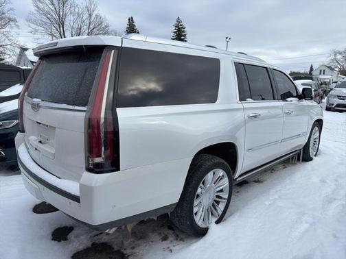 2017 Cadillac Escalade ESV Platinum