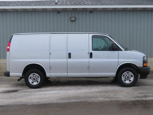 2023 GMC Savana 2500 Work Van