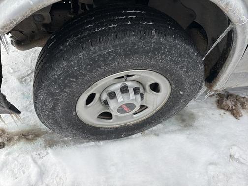 2023 GMC Savana 2500 Work Van