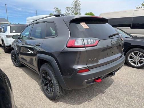 Granite Crystal Metallic Clearcoat 2022 Jeep Cherokee Trailhawk Elite