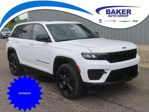 Bright White Clearcoat 2023 Jeep Grand Cherokee Altitude