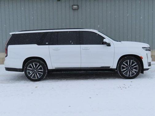 2022 Cadillac Escalade ESV Sport