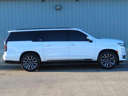 2022 Cadillac Escalade ESV Sport