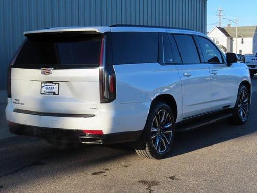 2022 Cadillac Escalade ESV Sport
