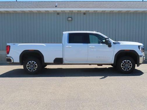 Summit White 2024 GMC Sierra 3500 SLE