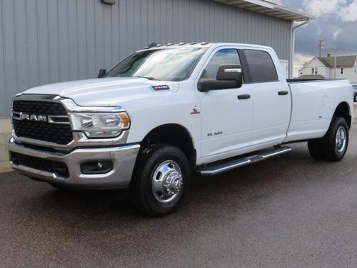 2024 RAM 3500 Big Horn Crew Cab 4x4 8' Box