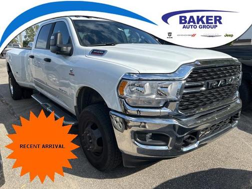 2024 RAM 3500 Big Horn Crew Cab 4x4 8' Box