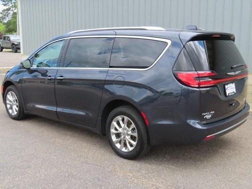 Maximum Steel Metallic Clearcoat 2021 Chrysler Pacifica Touring L