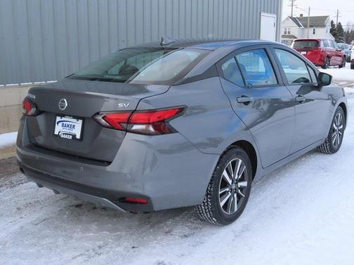 2021 Nissan Versa 1.6 SV
