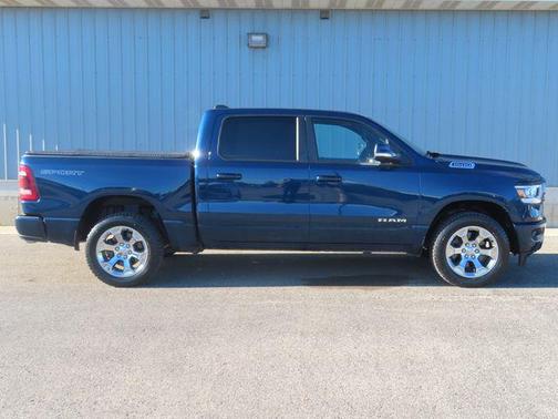 Patriot Blue Pearlcoat 2022 RAM 1500 Big Horn/Lone Star