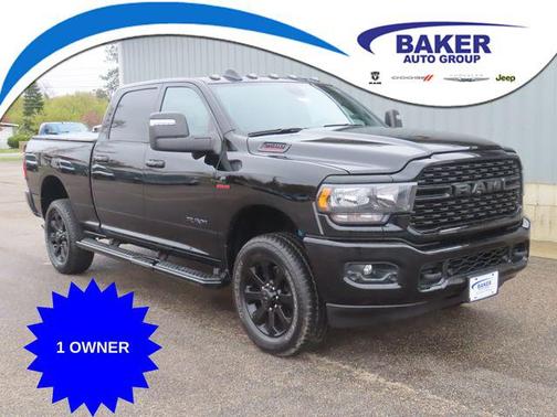 Diamond Black Crystal Pearlcoat 2024 RAM 2500 Big Horn Crew Cab 4x4 6'4' Box