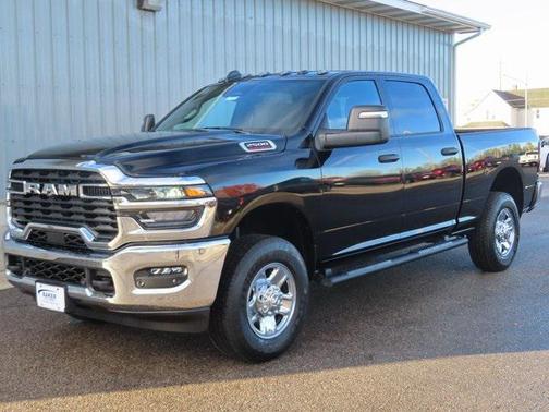 2025 RAM 2500 Tradesman Crew Cab 4x4 6'4' Box