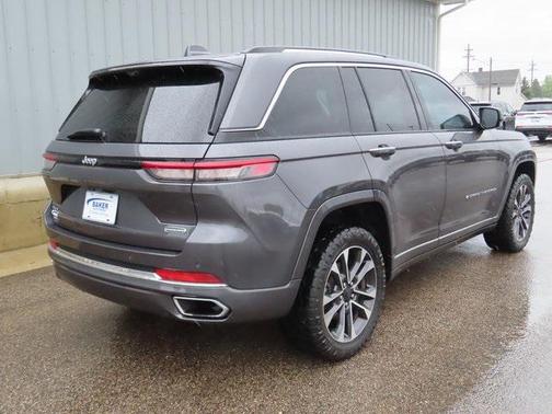 2022 Jeep Grand Cherokee Overland