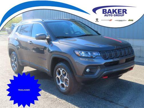 Granite Crystal Metallic Clearcoat 2022 Jeep Compass Trailhawk