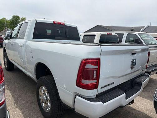 Bright White Clearcoat 2024 RAM 2500 Laramie Crew Cab 4x4 6'4' Box