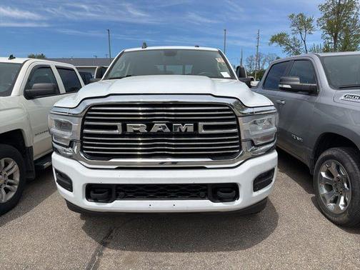 Bright White Clearcoat 2024 RAM 2500 Laramie Crew Cab 4x4 6'4' Box