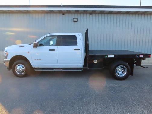 2024 RAM 3500 Big Horn Crew Cab 4x4 8' Box