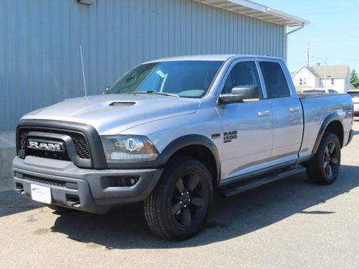 2019 RAM 1500 SLT