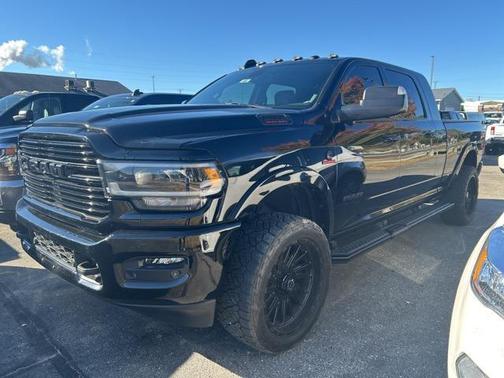 2020 RAM 2500 Laramie Mega Cab 4X4 6'4' Box
