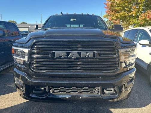 2020 RAM 2500 Laramie Mega Cab 4X4 6'4' Box
