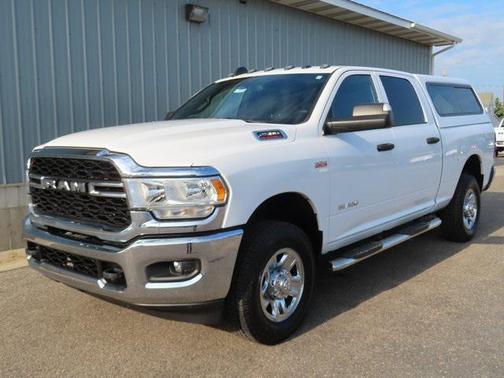 2022 RAM 2500 Tradesman Crew Cab 4x4 6'4' Box