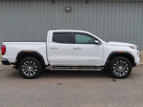 2025 GMC Canyon Denali