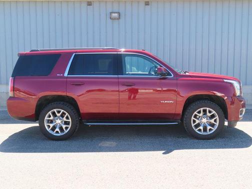 Crimson Red Tintcoat 2019 GMC Yukon SLE